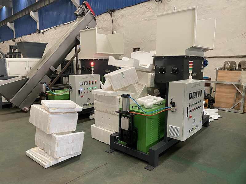 Two sets of FHM200 foam hot-melt machines to Greece